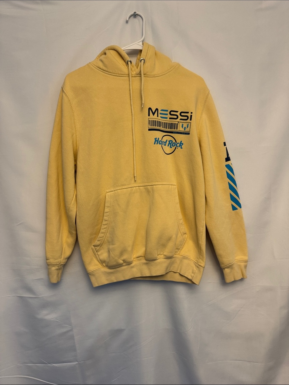 Hard Rock Cafe Yellow Lionel Messi Hoodie with Blue Graphics Men’s Size Small
